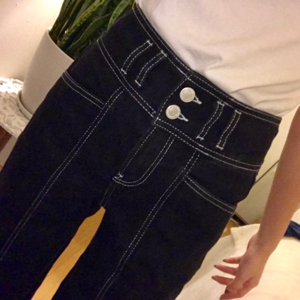 Contrast Stitch Wide Leg Jeans